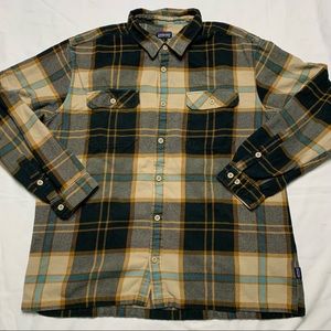 Patagonia Cotton Flannel Button Down Size XL